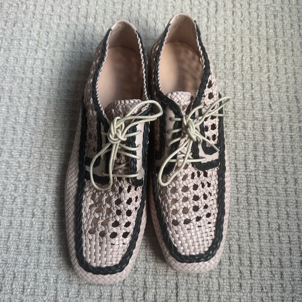 Woven Lace-Up Shoes with Black Trim